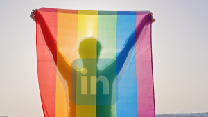 Scopri di più sull'articolo LinkedIn logo pace: scelta di brand strategy o messaggio subliminale?